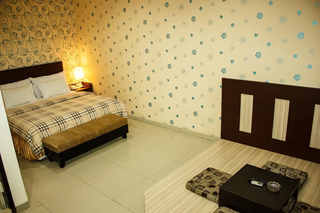 Vindhika Hotel Makasar Exteriér fotografie