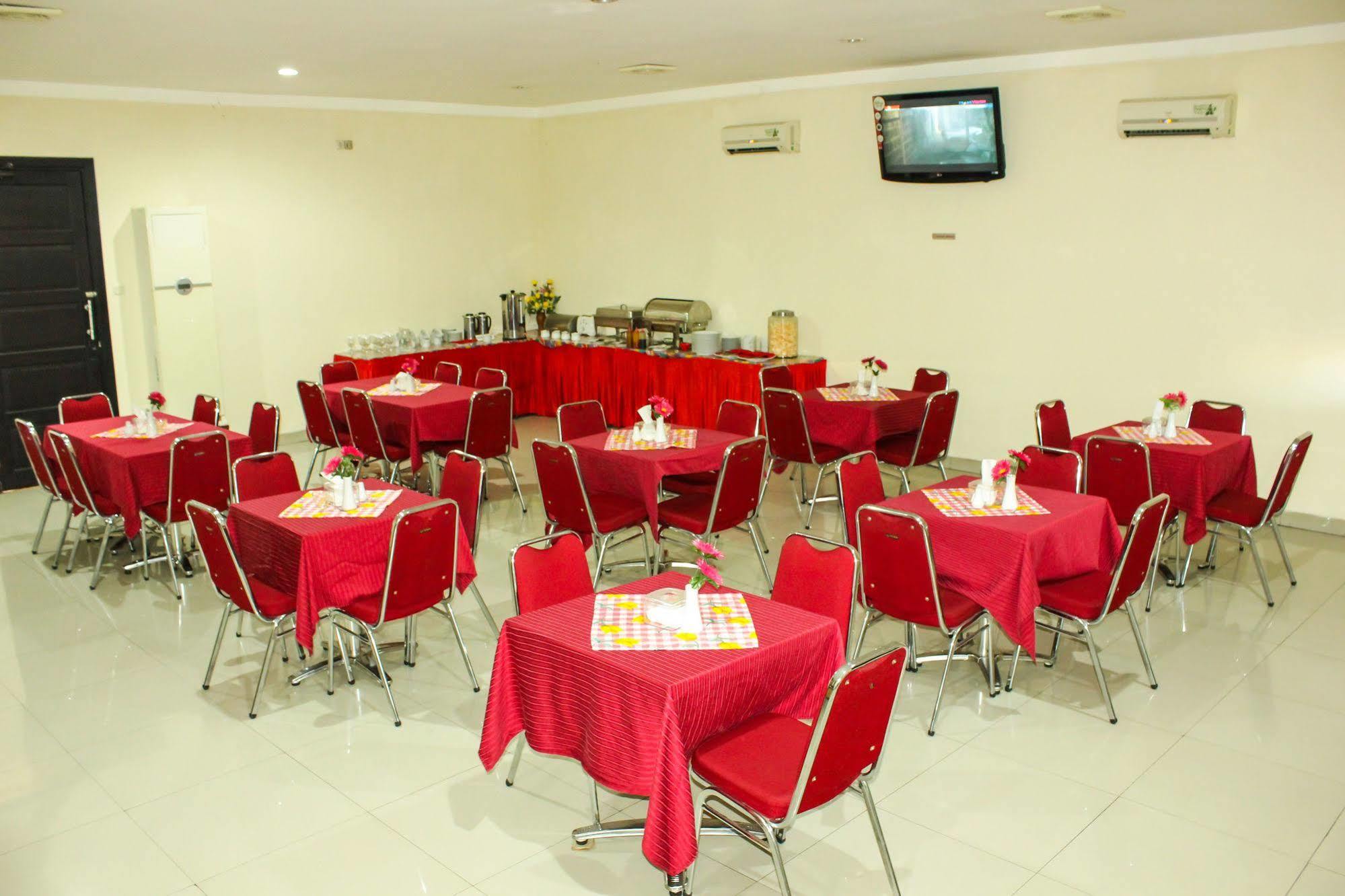 Vindhika Hotel Makasar Exteriér fotografie